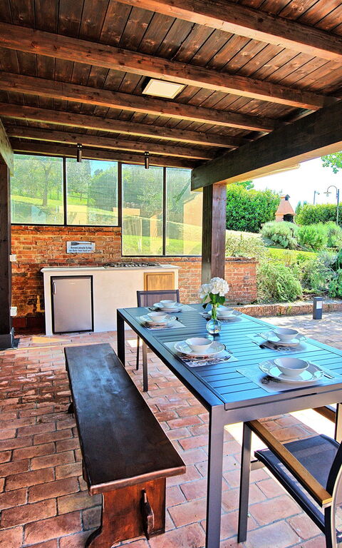 Villa Nora: Balcony / Terrace / Patio, Outdoor