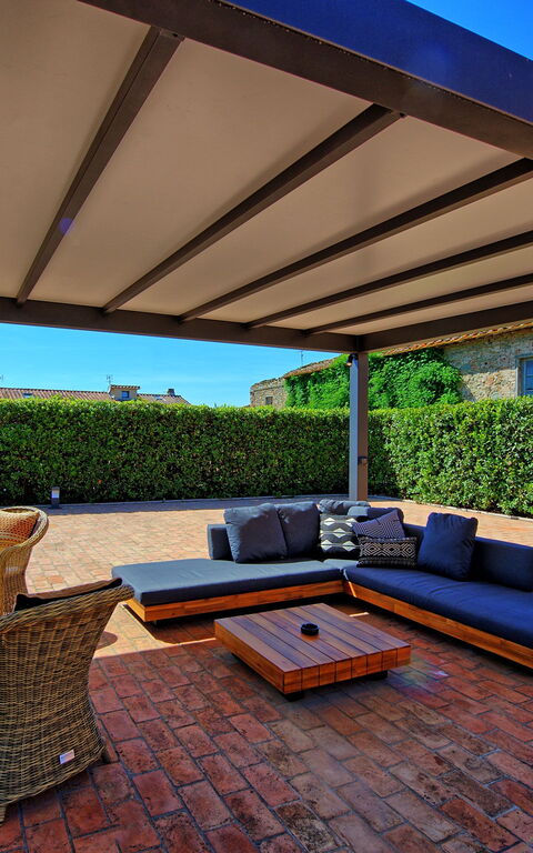 Villa Nora: Balcony / Terrace / Patio, Outdoor