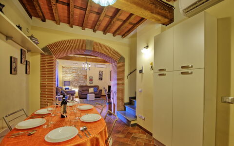 Accommodation Flavia 2: Dining Room, Kitchen