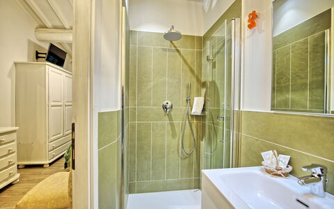 Accommodation Fornace 2: Bathroom