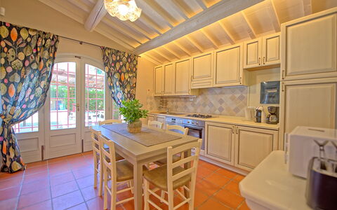 Accommodation Fienile: Kitchen