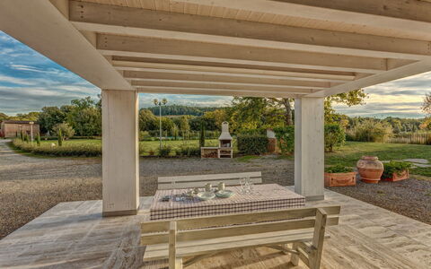 Accommodation Fornace 1: Building Exterior, Garden