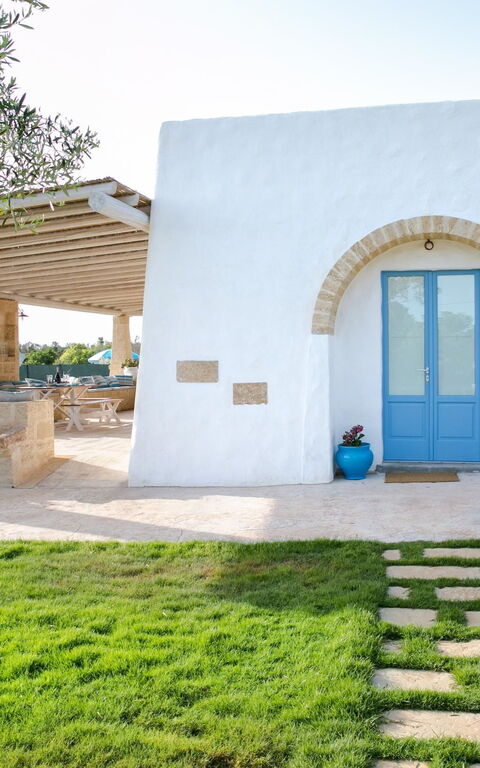 Trullo Torre Suda: Garden, Outdoor