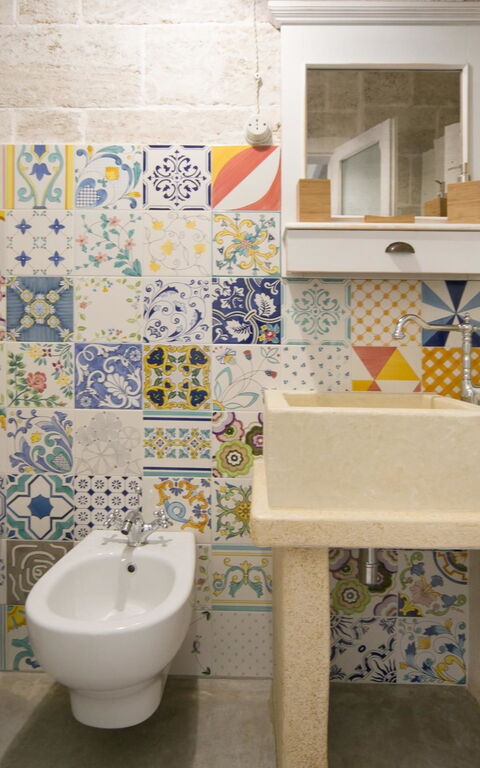 Trullo Torre Suda: Bathroom