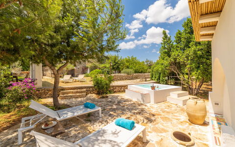 Accommodation Tia Pool