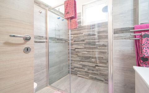 Accommodation Cotriero Crystal: Bathroom
