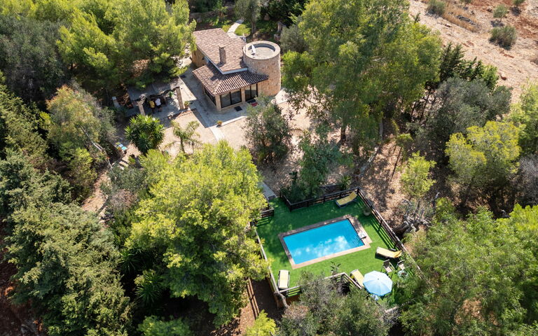 Villa Serena Maria: Garden, Pool, Scenic View