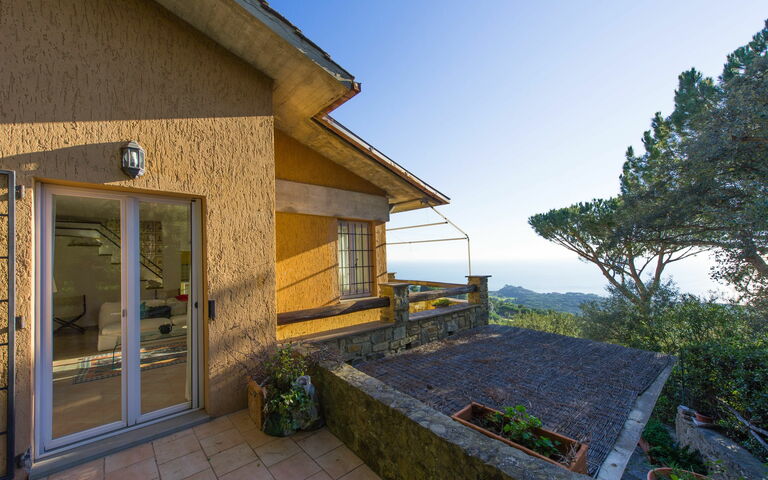 Vista Mare: Building Exterior, Garden, Outdoor