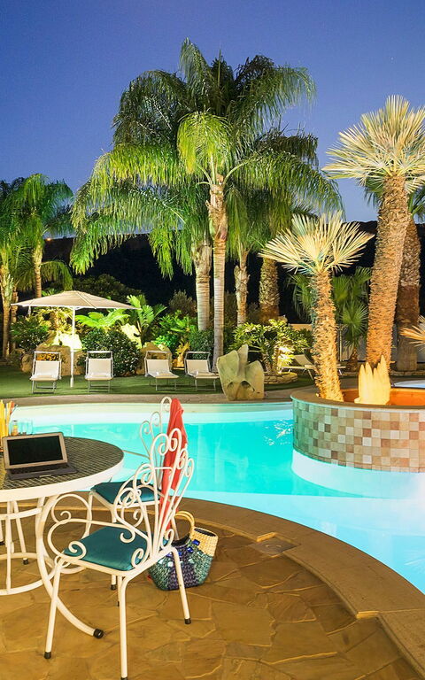 Villa Agorà: Garden, Pool