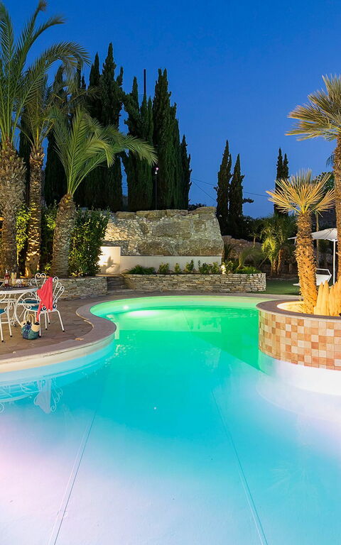 Villa Agorà: Garden, Pool