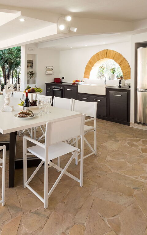 Villa Agorà: Kitchen, Outdoor