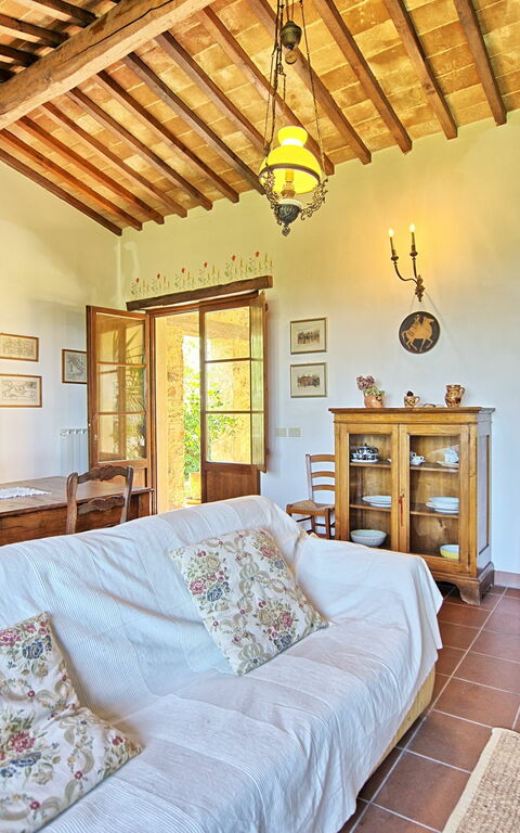 Villa Sarteano: Dining Room, Living Room