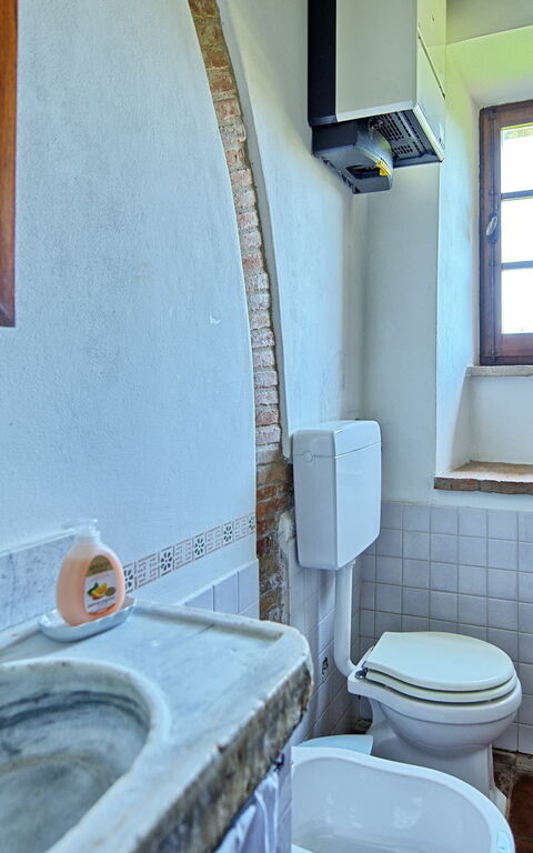 Villa Sarteano: Bathroom