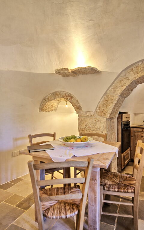 Trullo Pascarosa: Dining Room, Kitchen
