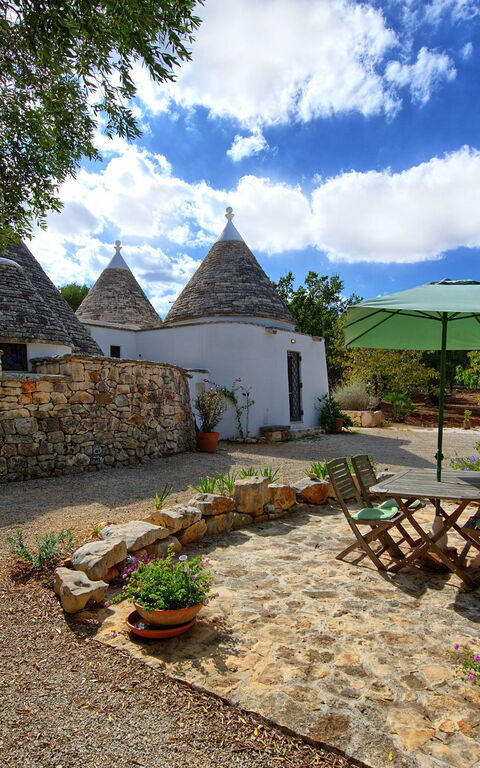 Trullo Pascarosa: Garden
