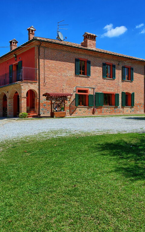 Villa Mario: Building Exterior, Garden