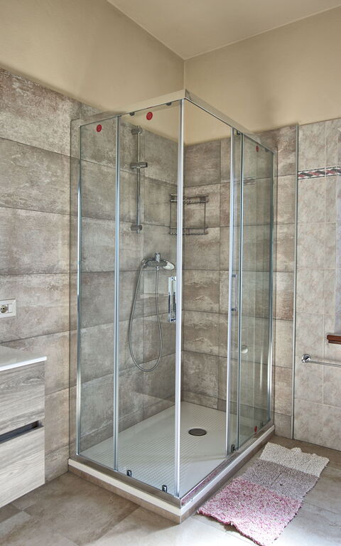 Villa Mario: Bathroom