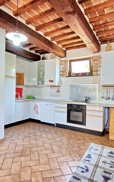 Casale Tiziano: Dining Room, Kitchen
