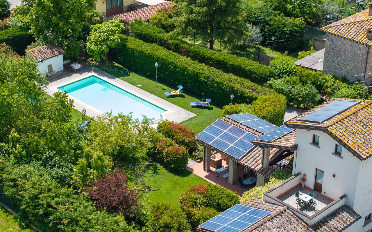 Casale Tiziano: Building Exterior, Garden, Outdoor, Pool, Scenic View