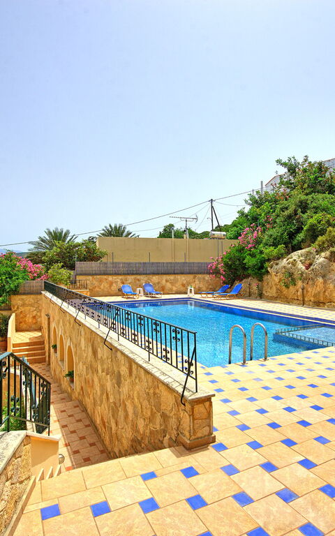 Villa Sevi Grande: Garden, Pool