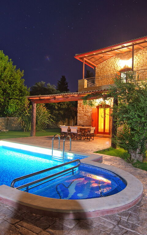 Villa Vrisses: Outdoor