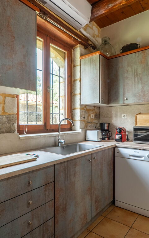 Villa Vrisses: Kitchen