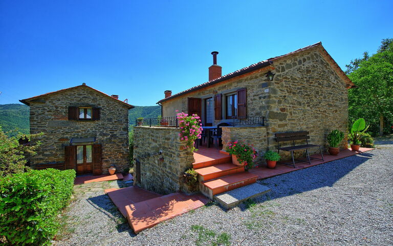 Borgo Veronica: Building Exterior