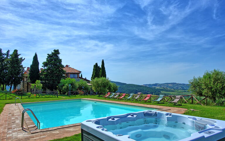 Casale Santa Francesca: Garden, Outdoor, Pool