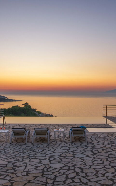 Beachfront Villa Seasun: Outdoor, Pool, Scenic View