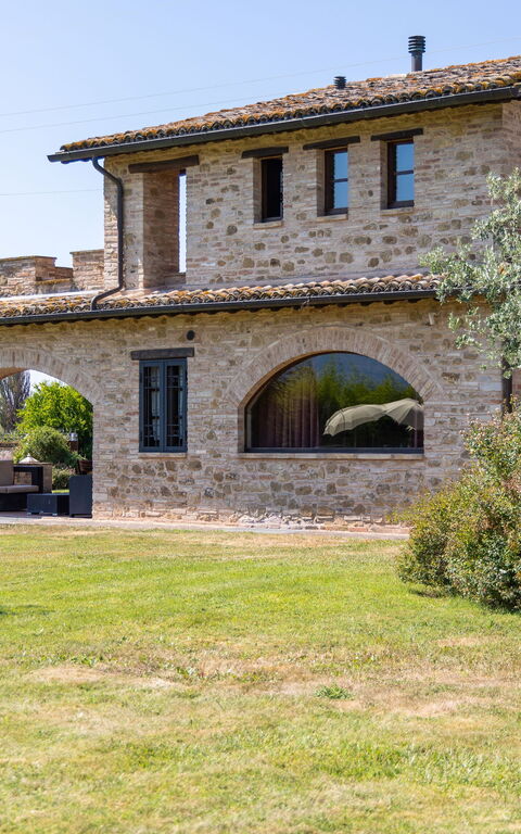 Villa Assisi: Building Exterior, Garden, Outdoor