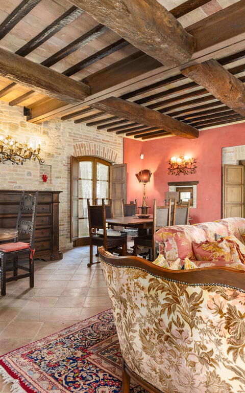 Villa Assisi: Living Room