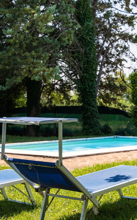 Villa Reale: Building Exterior, Garden, Outdoor, Pool