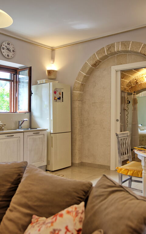 Lamia Santo Arcangelo: Dining Room, Kitchen, Living Room