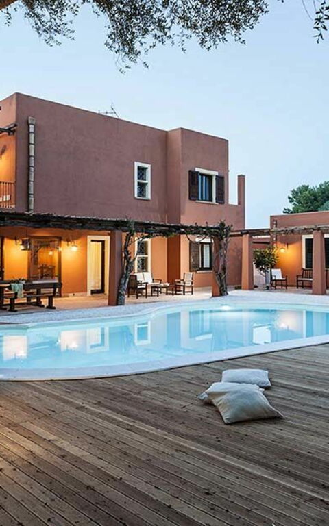 Villa Arangea: Building Exterior, Pool