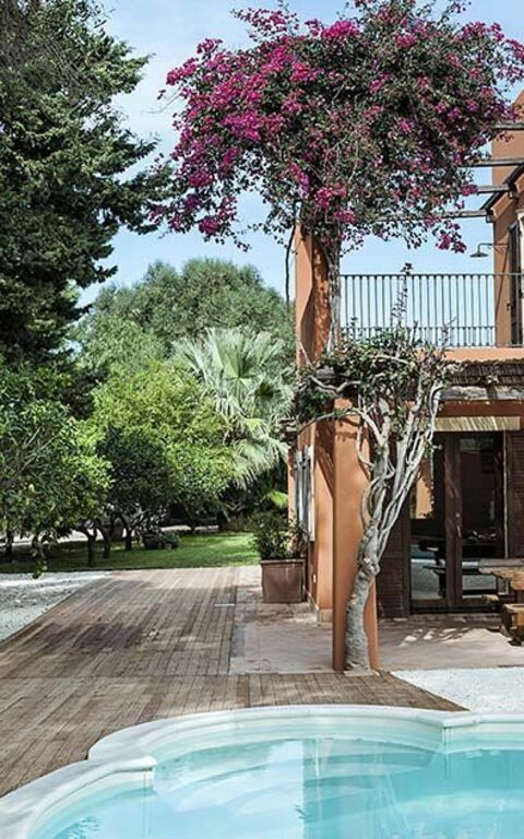 Villa Arangea: Building Exterior, Pool