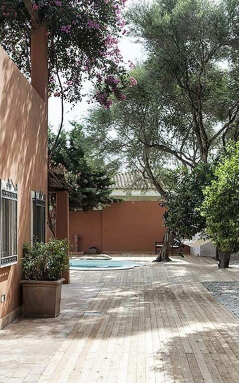 Villa Arangea: Building Exterior