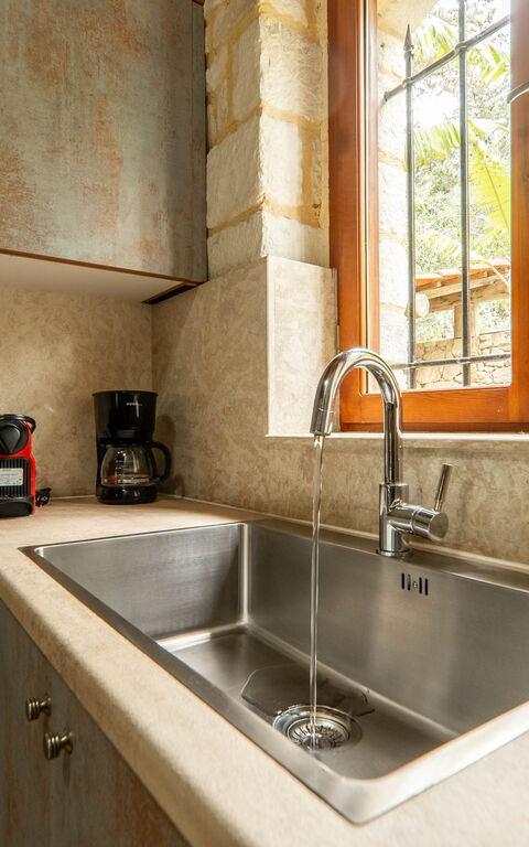 Villa Nipos: Kitchen