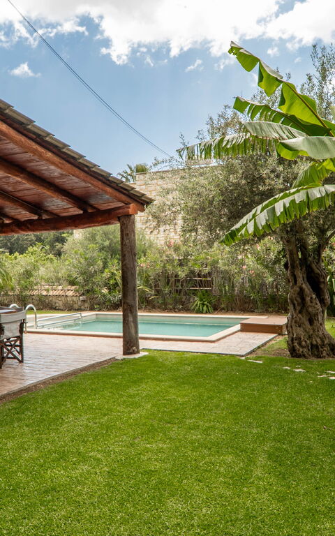 Villa Nipos: Garden, Outdoor, Pool