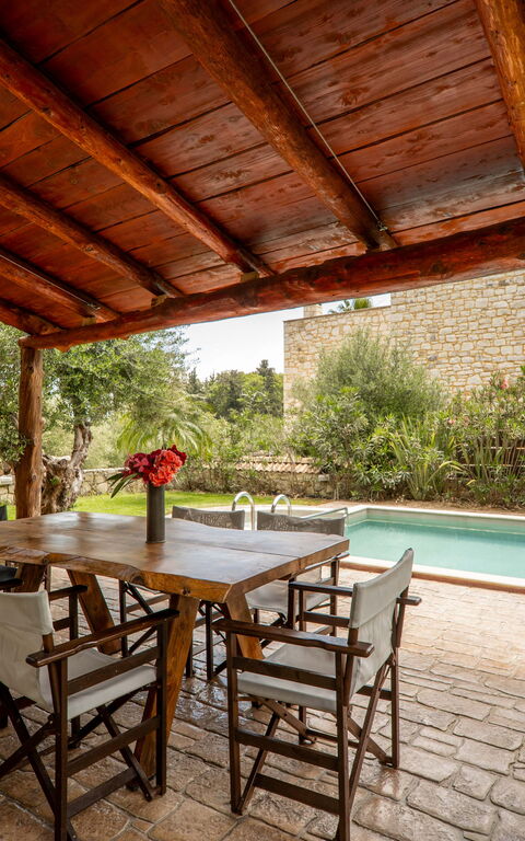 Villa Nipos: Outdoor, Pool