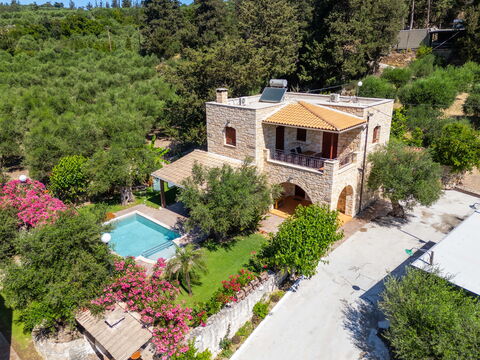 Villa Nipos