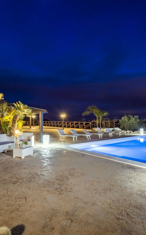 Villa Mare e Monti: Pool