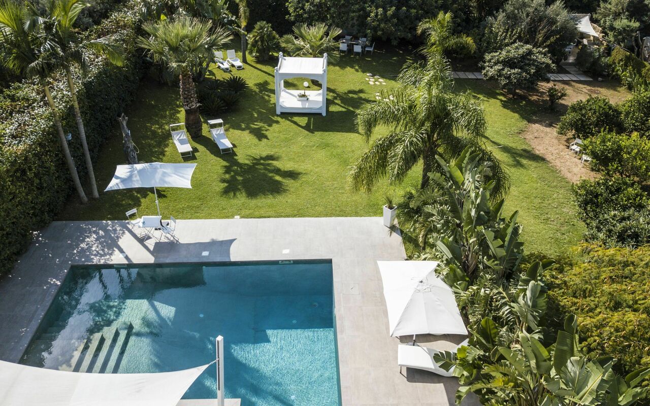 Villa Denari: Outdoor, Pool, Scenic View