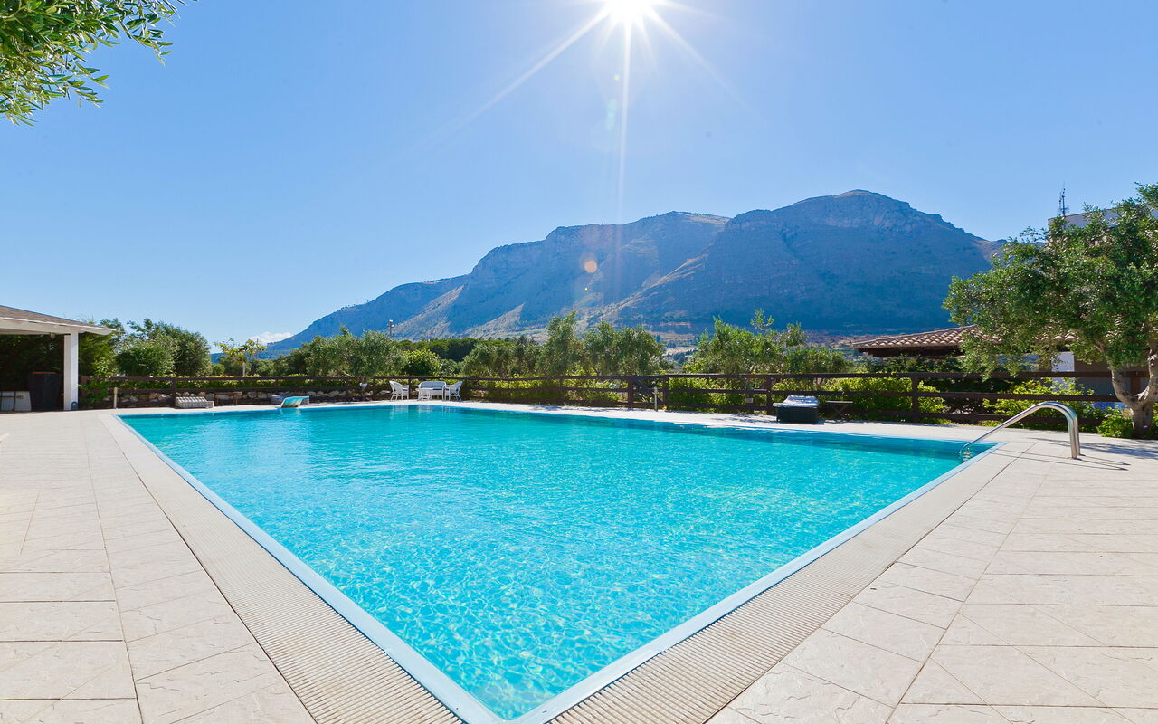 Tenutersa: Building Exterior, Outdoor, Pool