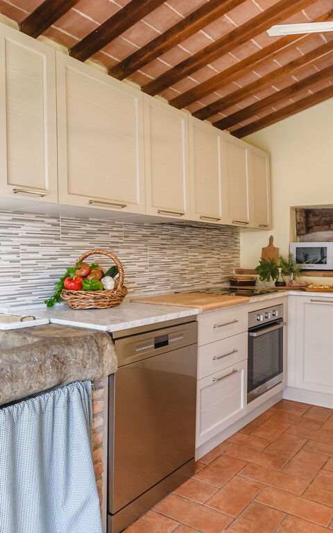 Casale Miro: Kitchen