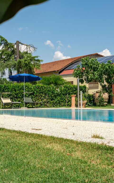 Casale Miro: Building Exterior, Outdoor, Pool