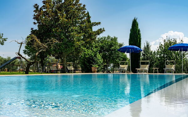 Casale Miro: Building Exterior, Outdoor, Pool