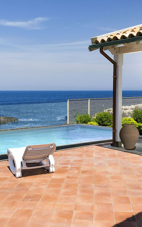 Villa Ala: Garden, Outdoor, Pool, Scenic View, Summer