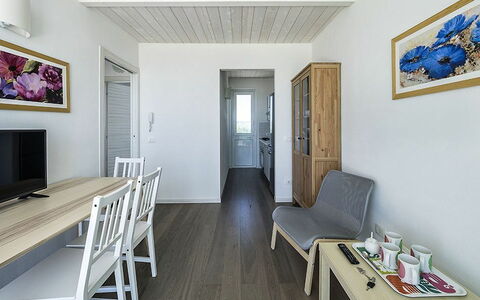 Accommodation Marina: Dining Room, Living Room