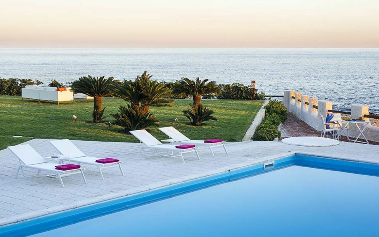 Blu Moon: Garden, Outdoor, Pool, Scenic View