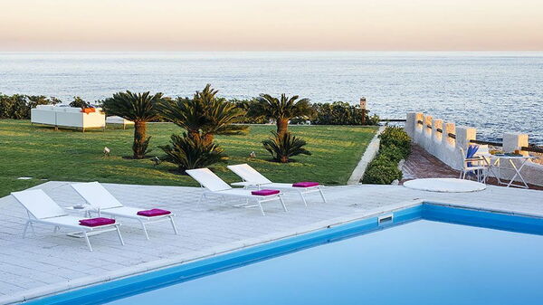 Blu Moon: Garden, Outdoor, Pool, Scenic View